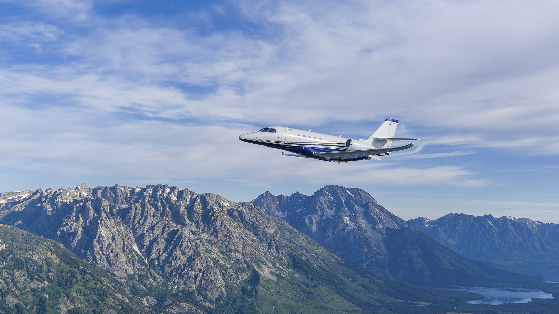 Cessna Citation Latitude em solo, imagem associada 
</p>
</div>
        </div>
    </article>

    <section class=